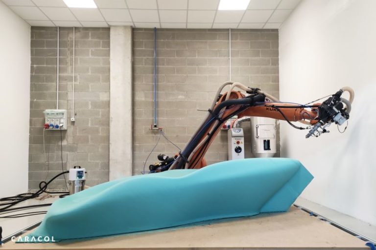 Capitolare Suite Towerに置く家具を3DプリントするCaracol社のロボット　出典：Caracol社